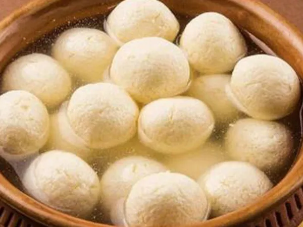 পৃথিবীর সেরা ঐতিহ্যবাহী ২৫টি মিষ্টির তালিকায় স্থান রসগোল্লার
