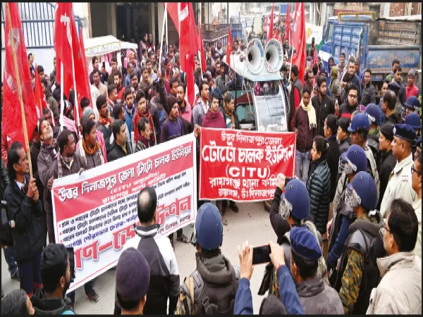 যানজট মেটাতে বছরের প্রথম দিন থেকে টোটোর নয়া বিধি রায়গঞ্জে