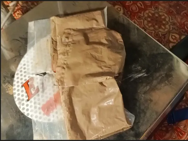 ব্রাউন সুগার সহ ধৃত কোচবিহারের দুই কারবারি ও সুজাপুরের এক ক্যারিয়ার