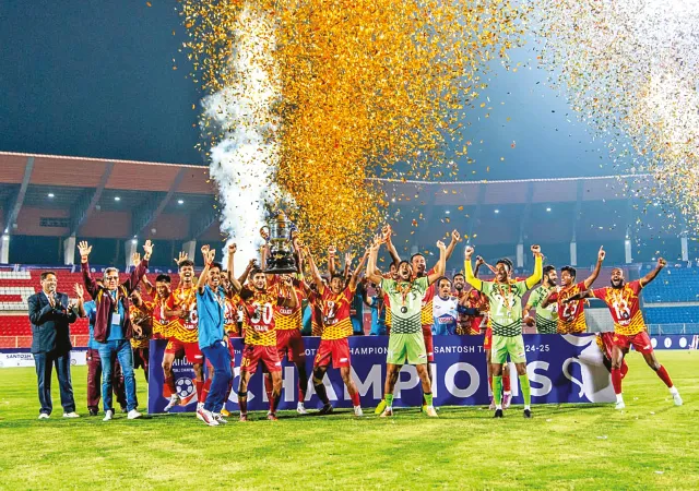 ১২টি গোল করে মহম্মদ হাবিবকে টপকালেন রবি হাঁসদা,&nbsp;কেরলকে হারিয়ে ভারত সেরা বাংলা