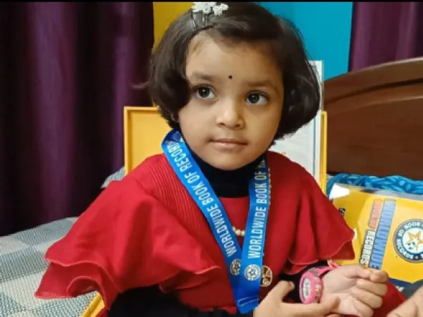 পতাকা দেখে দেড় মিনিটে ১০০টি দেশের নাম, স্বীকৃতি ছোট্ট দিশার