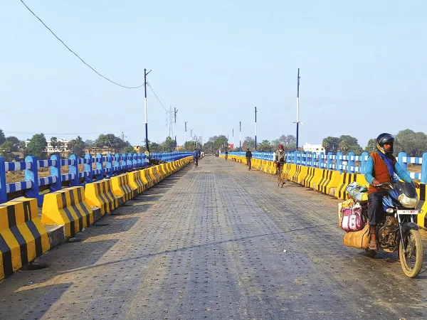 নববর্ষে সাঁইথিয়ায় খুলে দেওয়া হল ময়ূরাক্ষীর উপর নতুন সেতু