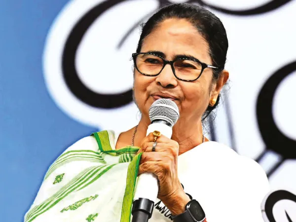 ঘুরছে দেশের গ্রামীণ অর্থনীতি, পথ দেখাচ্ছে মমতার লক্ষ্মীর ভাণ্ডার