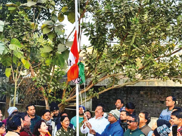 বাঁকুড়া, পুরুলিয়া, আরামবাগে তৃণমূলের প্রতিষ্ঠা দিবস পালন