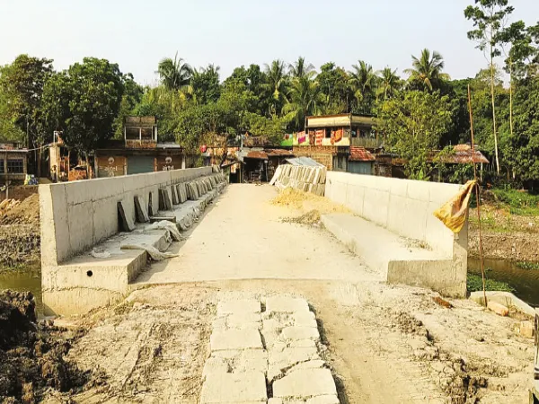 অশোকনগরের সঙ্গে সুগম হবে গ্রামের যোগাযোগ, দু&rsquo;কোটি টাকায় হচ্ছে কংক্রিটের সেতু