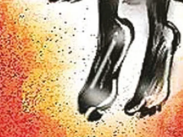 হরিদেবপুরে সম্পর্কে টানাপোড়েনের জেরে ফাঁস দিয়ে আত্মঘাতী