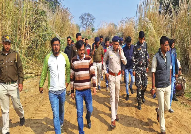 দেদার বালি পাচার নিয়ে ক্ষুব্ধ মুখ্যমন্ত্রী