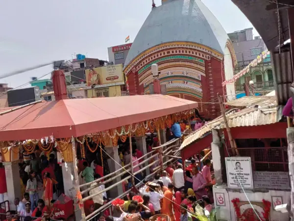 নির্দিষ্ট পান্ডার মাধ্যমে পুজো দিলে তবেই মিলবে হোটেল,&nbsp;তারাপীঠে নয়া ফতোয়া ঘিরে উঠছে প্রশ্ন