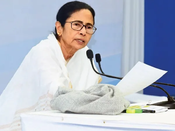 বিএসএফের মদতে অনুপ্রবেশ: মমতা,&nbsp;বাংলাকে অশান্ত করতে কেন্দ্রের ছক