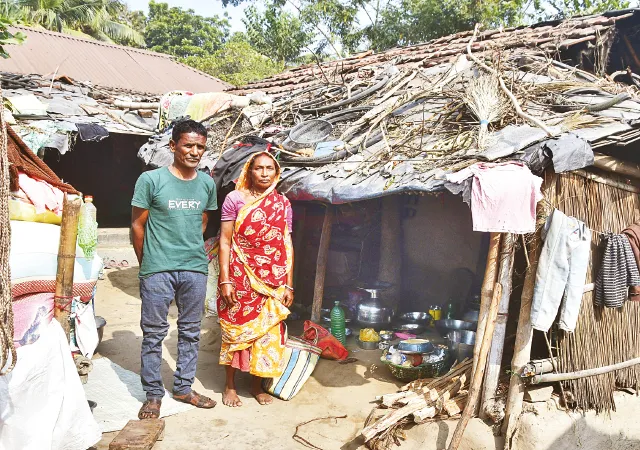 বাংলার বাড়ি প্রকল্পে ঘর খুশি বিজেপির পঞ্চায়েত সদস্য
