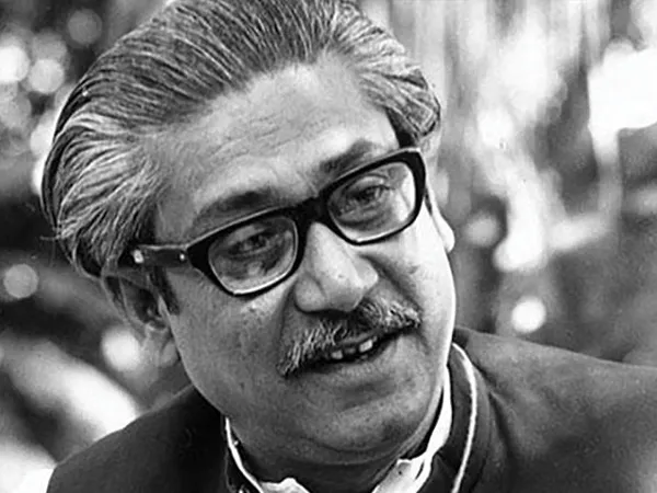 মুজিব হত্যাকারী জিয়া স্বাধীনতার ঘোষক!&nbsp;ইউনুসের &lsquo;নতুন&rsquo; বাংলাদেশে বদলে গেল পাঠ্যপুস্তকও