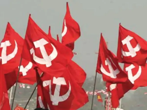 গান-রিলস দেখেও দলে আসছে না তরুণ-তরুণীরা,&nbsp;চিন্তায় কলকাতা জেলা সিপিএম