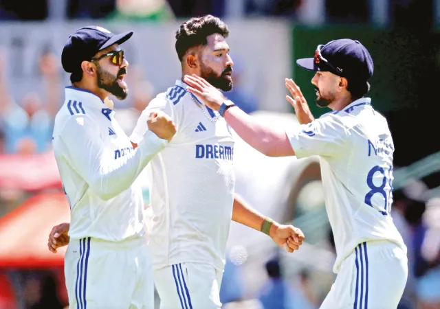 বোলারদের দাপটে প্রথম ইনিংসে মিলল লিড, অজিদের টানলেন ওয়েবস্টার,&nbsp;ভারতকে লড়াইয়ে রাখল পন্থের ঝোড়ো ব্যাটিং