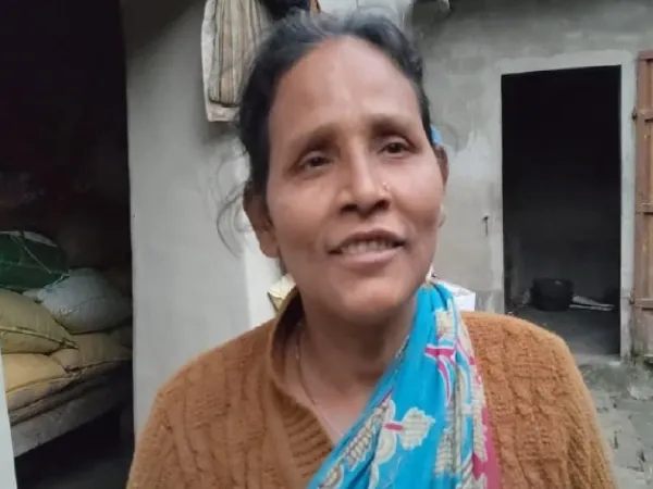 র&zwnj;াজ্যের আবাস পেলেন বিজেপির বুথ সভাপতি, স্বপ্নপূরণ করলেন মমতা, বললেন স্ত্রী
