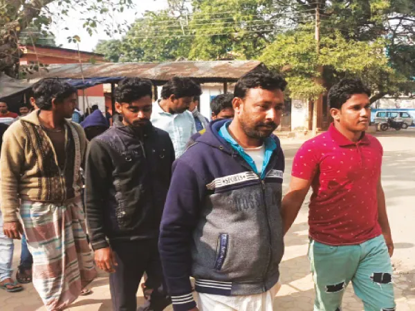 মঙ্গলকোটে বোমাবাজির ঘটনায় ধৃত ৭