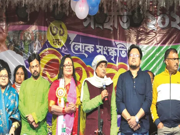 নাদনঘাট ইসলামপুর জনকল্যাণ সঙ্ঘের উদ্যোগে সংহতি ও লোকসংস্কৃতি উৎসব&nbsp;
&nbsp;