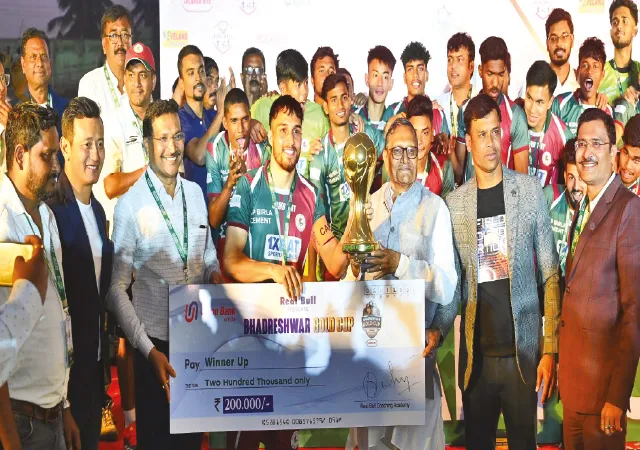 ভদ্রেশ্বর গোল্ড কাপে জয়ী মোহনবাগান সুপার জায়েন্ট