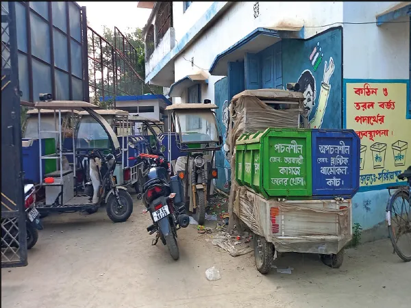 খাতায়কলমে কাজ চললেও বাস্তবে থমকে বর্জ্য সংগ্রহ