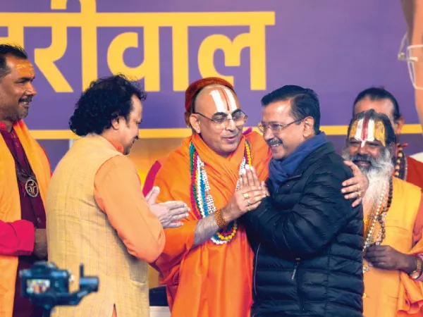 অখিলেশ-উদ্ধবের পর দিল্লি ভোটে আপকে সমর্থনের বার্তা তৃণমূলেরও