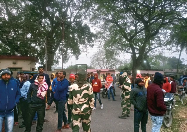 আবার বাধা দিল বিজিবি, কাঁটাতারের বেড়া দেওয়ার কাজ বন্ধ শুকদেবপুরে