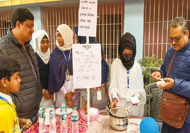 হাসনাবাদের মাদ্রাসায়&nbsp;খাদ্যমেলা, রসনাতৃপ্তি&nbsp;