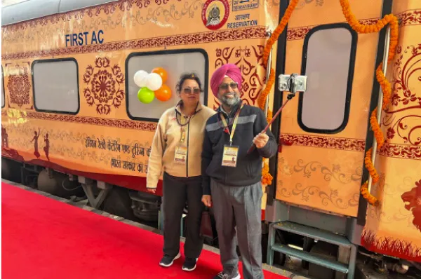 প্রবাসীদের অনুষ্ঠানে বোধোদয়, মোদির &lsquo;বিশ্বগুরু&rsquo; থেকে &lsquo;বিশ্ববন্ধু&rsquo;তে ভোলবদল