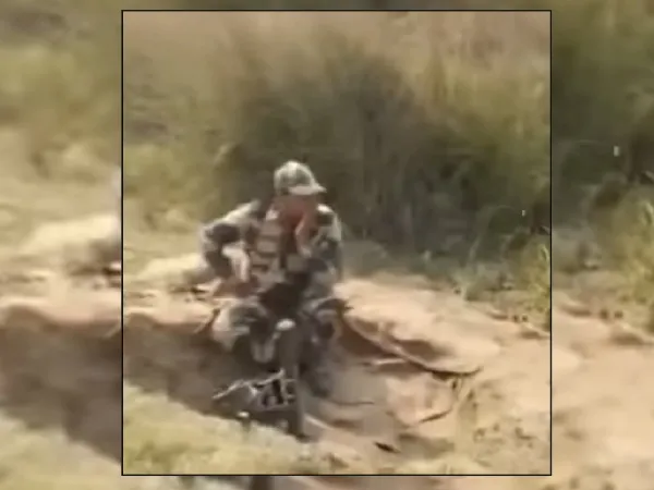 শুকদেবপুরে ফোর্স বাড়াল বিএসএফ, বাঙ্কার বানিয়ে সীমান্তে নজরদারি শুরু