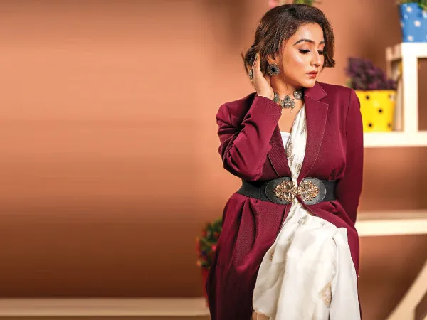 লং কোটে জমে উঠুক ফ্যাশন