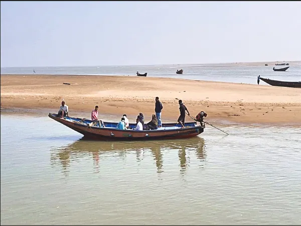 মেদিনীপুর কলেজের গার্লস হস্টেলের রাঁধুনির দেহ উদ্ধার