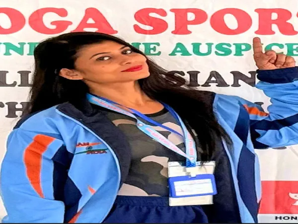 যোগার আন্তর্জাতিক প্রতিযোগিতায় সেরা হিজুলির তনুশ্রী শিকদার