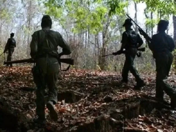 বিজাপুরে গুলির লড়াইয়ে মৃত্যু তিন মাওবাদীর