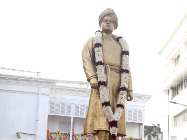 সাড়ম্বরে বিবেকানন্দের ১৬৩তম জন্মদিবস পালন, নানা অনুষ্ঠান
