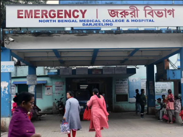 মেদিনীপুরের হাসপাতালে প্রসূতিমৃত্যুর জের, আতসকাচের তলায় উত্তরবঙ্গ মেডিক্যাল