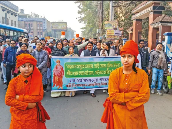 স্বামীজির জন্মদিনে দুই বর্ধমানে নানা অনুষ্ঠান