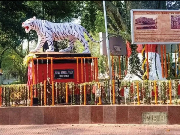 ইতিহাস-কথায় সাজানো হচ্ছে বারাকপুর ক্যান্টনমেন্ট বোর্ডের একাধিক আইল্যান্ড