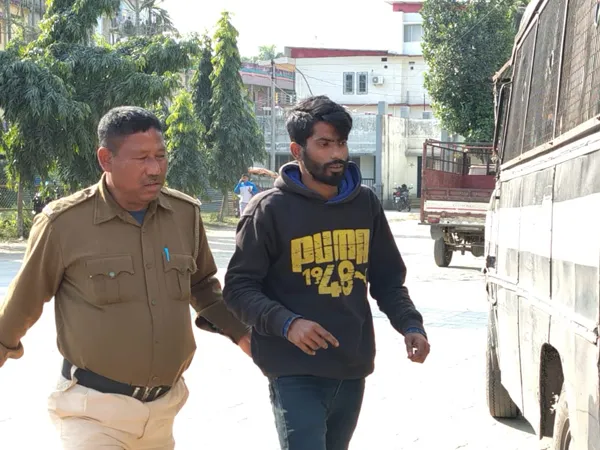 ময়নাগুড়িতে শপিং মল থেকে চকলেট চুরি, গ্রেপ্তার অভিযুক্ত
