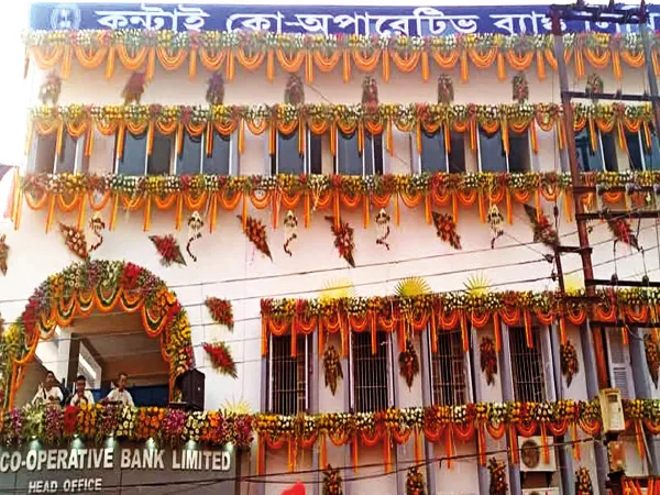 ডিরেক্টরের পদ পেতে যুদ্ধে যুযুধান দুই গোষ্ঠী, তৃণমূলের শীর্ষ নেতৃত্বের তালিকা নিয়ে প্রশ্ন