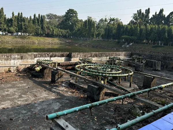 ভাঙাচোরা ছোটদের খেলার সামগ্রী, অকেজো মিউজিক্যাল ফোয়ারা, বেহাল দশায় খুকশিয়া উদ্যান