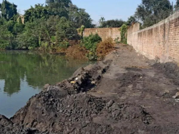 দেড় মাসে ৪৫টি পুকুর ভরাটের অভিযোগ মুখ্যমন্ত্রীর কড়া হুঁশিয়ারিতে আশায় বাসিন্দারা