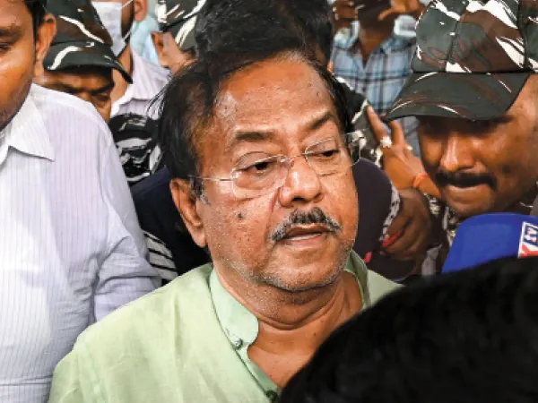 আবার জ্যোতিপ্রিয়র &lsquo;চাল&rsquo;-এ মাত হবে রাজনীতির ময়দান! অপেক্ষায় অনুগামীরা