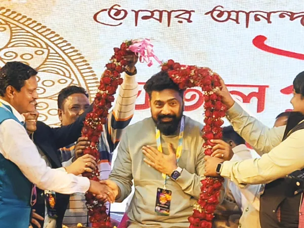 ঘাটাল উৎসব ও শিশুমেলার উদ্বোধনে উচ্ছ্বসিত দেব
&nbsp;