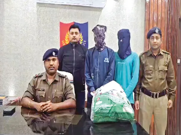 জলঙ্গিতে নিষিদ্ধ কাশির সিরাপ সহ ধৃত ২