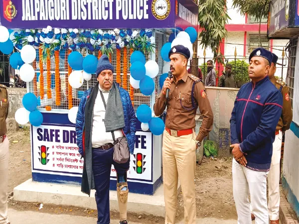 শহরে পথ নিরাপত্তায় জোর, চালু হল নয়া ৩টি ট্রাফিক বুথ