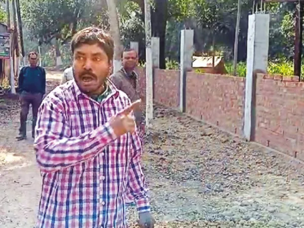 পূর্তদপ্তরের জায়গায় নির্মাণ, রুখল পুলিস
