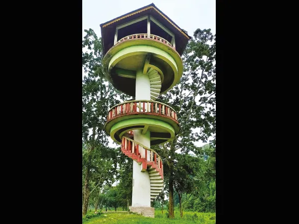 গোধূলিবেলায় মনোরম মেদলায়