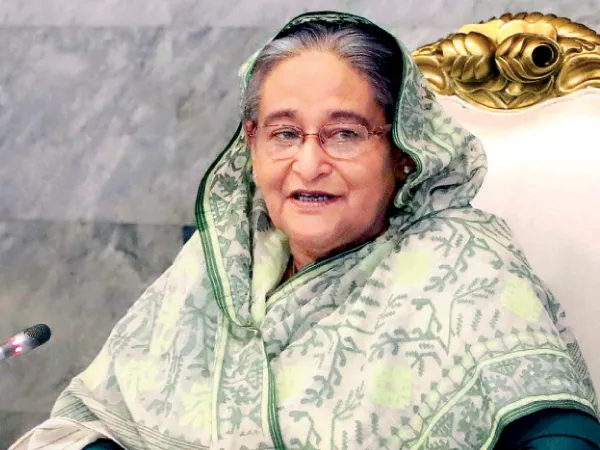 ২০-২৫ মিনিটের জন্য খুন হওয়া থেকে বেঁচেছিলাম, দাবি হাসিনার