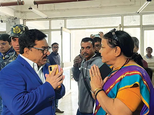 মামনির জন্য জাস্টিস কে চাইবে?
শান্তনু দত্তগুপ্ত