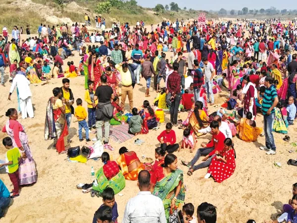 বাঁকুড়ার কেঞ্জাকুড়ায় একদিনের মুড়ির মেলা&nbsp;
