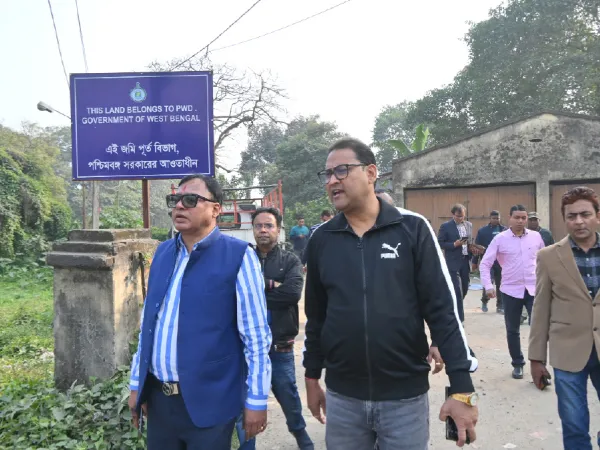 বাসস্ট্যান্ডের জমি পরিদর্শন কৃষ্ণের