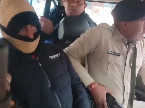 সীমান্ত মাত্র ৩ কিমি দূরে, বাংলাদেশে পালানোর আগেই আব্দুলকে পাকড়াও